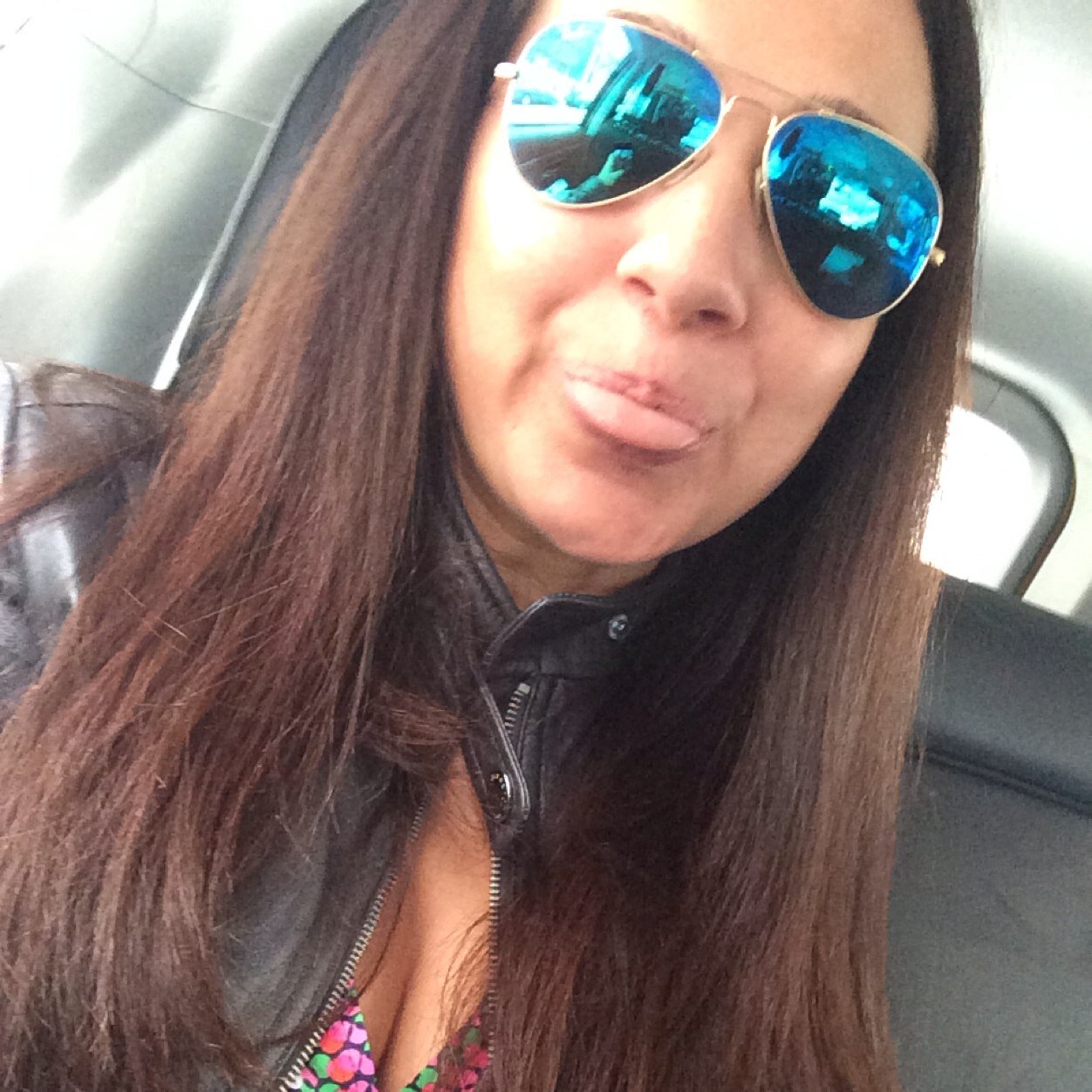 elaynavictoria's profile picture. ✌🏻