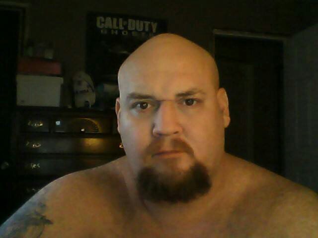 RobHaskamp's profile picture. Father, Factory Worker, Want to be PGA Golfer, and huge sports fan