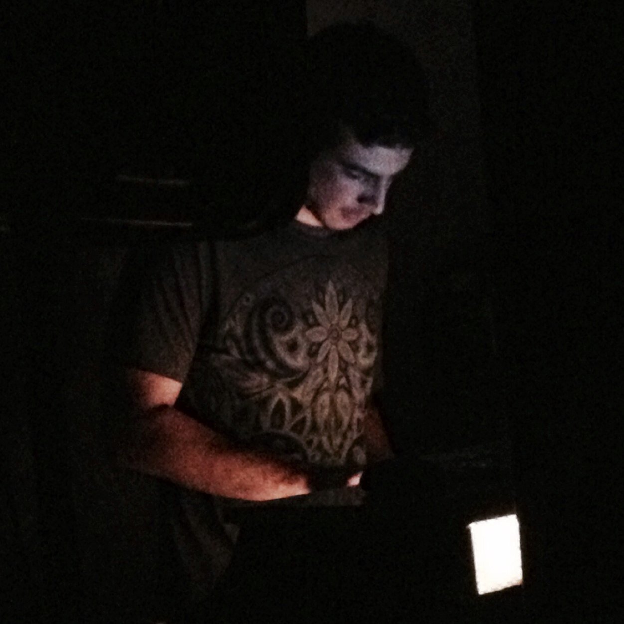 Futuro Ingeniero de Negocios y productor de música surrealista (mnml).

http://t.co/sTtVcrTKUc