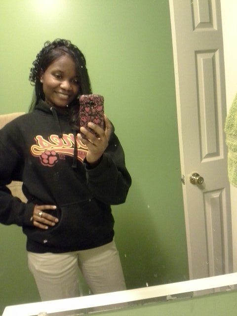A young lady willing to live a better life for Christ, I'm very friendly, and I'm a drama free person