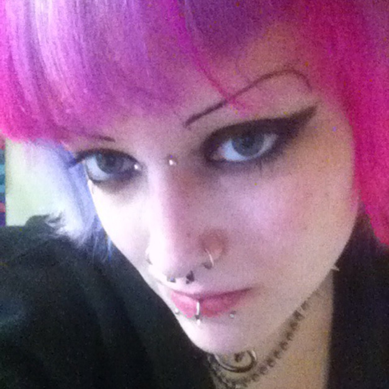 artist - painter - gamer - YouTuber - student - gothic life style and a new streamer at twitch - https://t.co/VHnPnuLvlw ig:vampyricspookylove