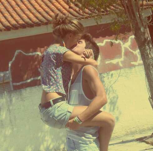 Mejores modelitos. 'ni tu reina ni tu ruina, tu jodida rutina chaval' Follow ♥             Instagram: Modelitos_2014.