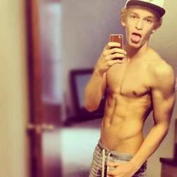 14 years old Song writer & Cody Simpson fans from indonesia |Believe|@codysimpson|@7bootbois|Simpsonizer|Luedizer|Android Tweaker|Sieben