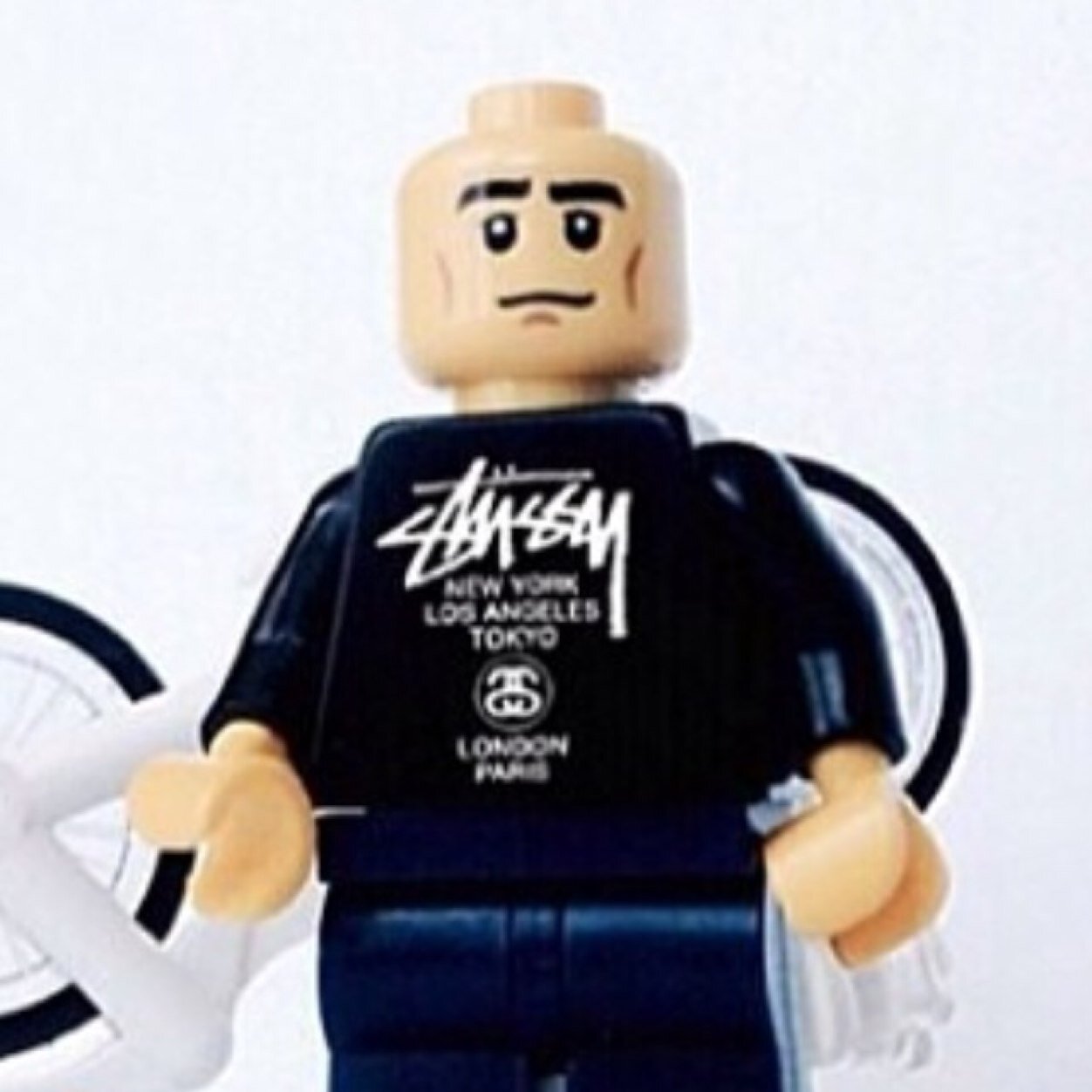 dirtybristow's profile picture. an enigma wrapped in a mysterious stench x