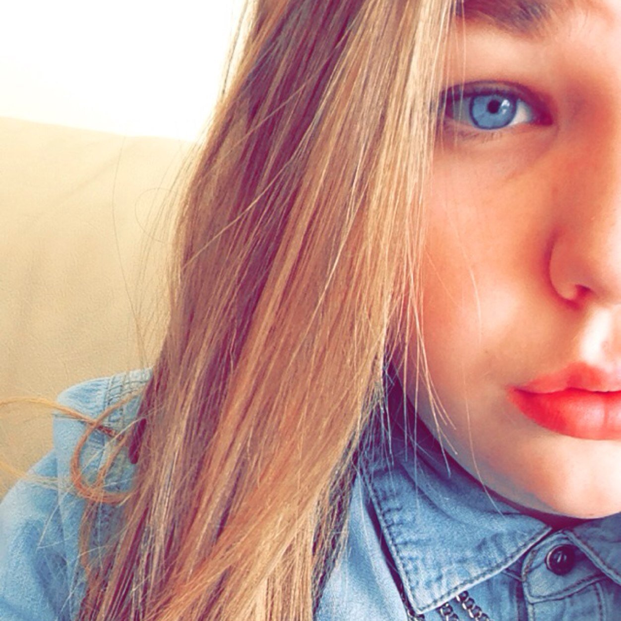 XAmynixon's profile picture. 