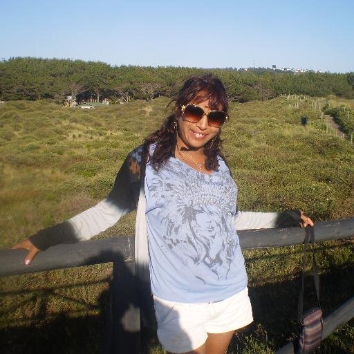 mirita_100's profile picture. lo esencial es invisible a los ojos,es necesario domesticar...el principito.