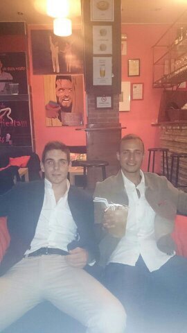 Magoca95's profile picture. Todo el mundo quiere tener un amigo, Pocos se toman la molestia de ser uno. [ I LOVE RETRO and BREAK ]