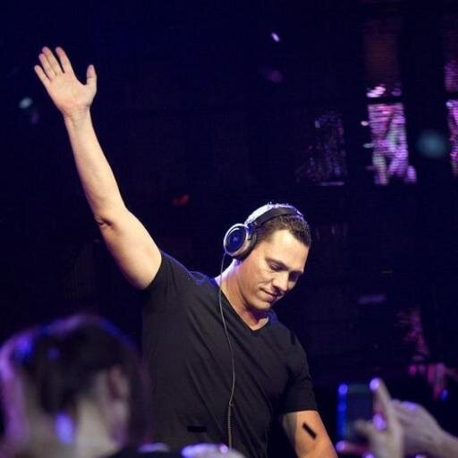 An exclusive website for all tiesto fans where you can grab all his club life collections, ticket informations, new releases and many other updates