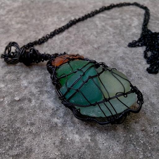 valshebna's profile picture. Homemade Jewelry and Crafts
Welcome to My Place