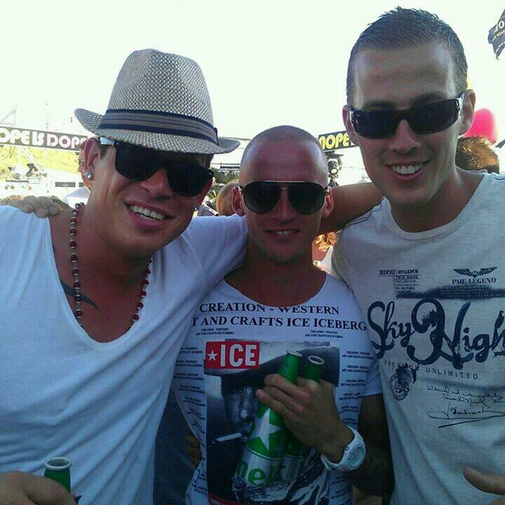 lmelis87's profile picture. 