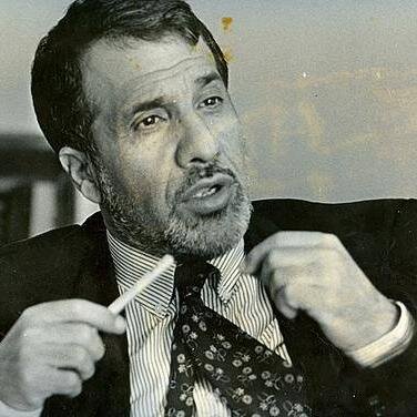 Afghan diplomat, writer, former adviser to Commander Massoud and President Rabbani. Ambassador of Afghanistan to india, Turkey ,spain. Author of #WhispersofWar