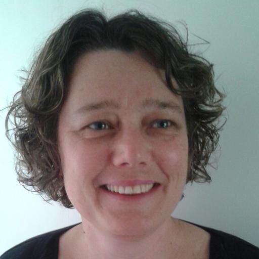 Zelfstandig ondernemer, LEAN denker, Six Sigma kenner, niet lullen maar poetsen, voeten in de modder, Sociaal dier, reizen, uitgebreid koken, Moeder!