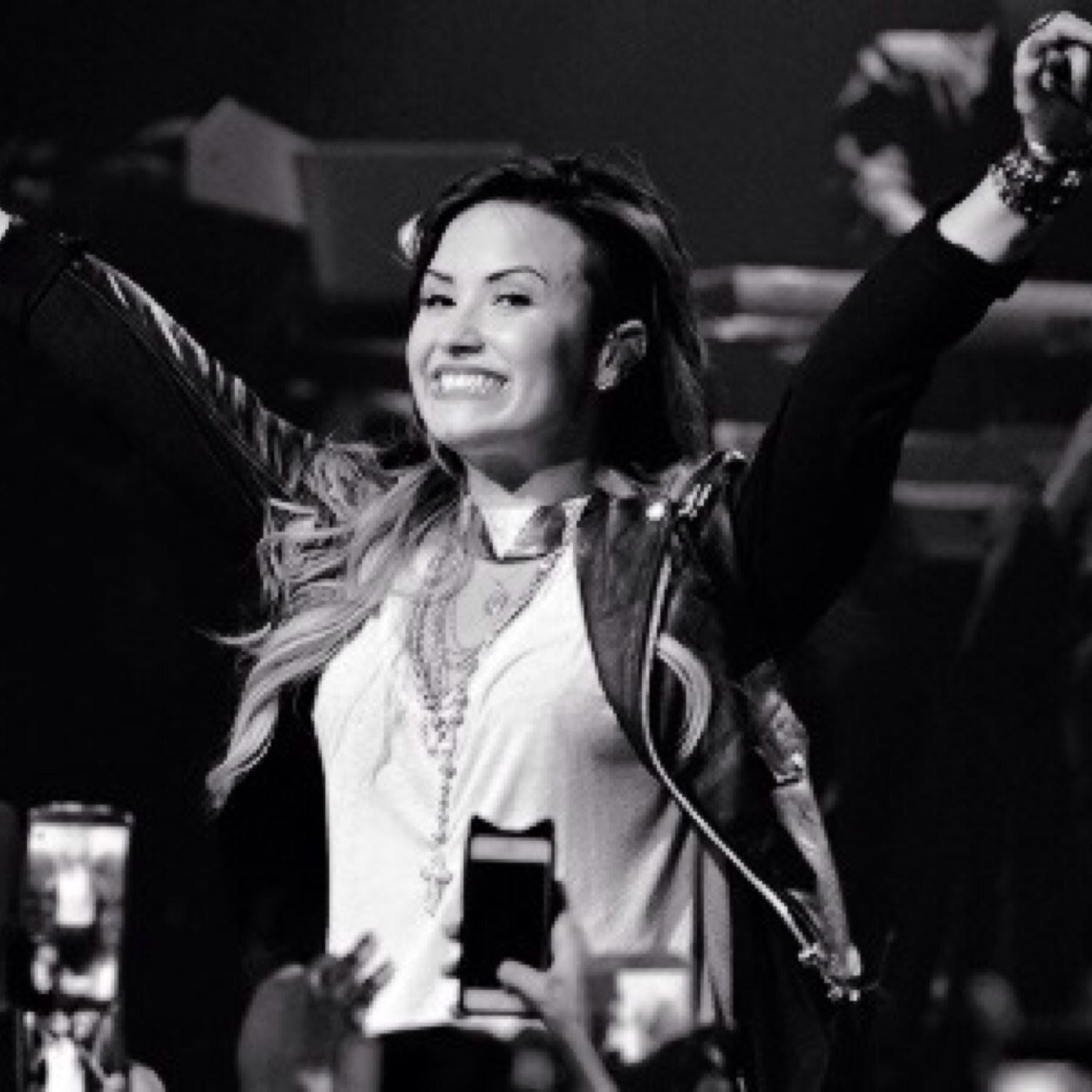 IneffableBabe's profile picture. Instagram: IneffableDistractions 
Just here to post distractions and things that may make you smile