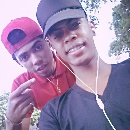 Dale Oido Al Tema De Mi Brot https://t.co/JsJiMhMw7H     https://t.co/Zxyu4LMQZw