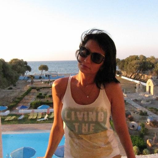 elena97001's profile picture. 