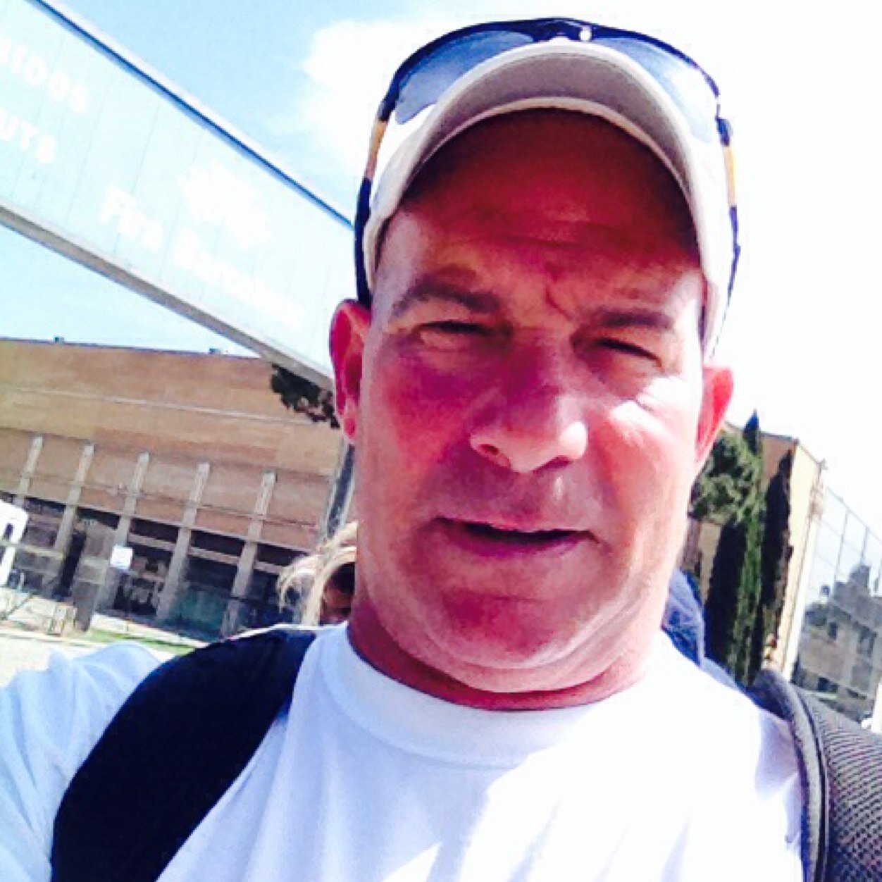 brucebouer's profile picture. ladi dadi daa it's the motha fuckin D.A.D.