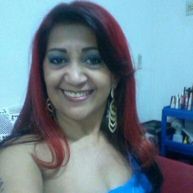 Cabeleireira há mais de 20 anos, hoje conhecida no meio artístico como a cabeleireira das estrelas.
 FONE; 86 99717997/ 94397897