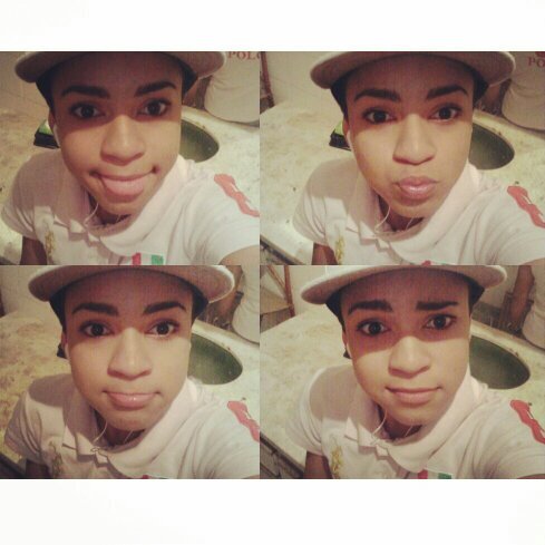 Facebook :https://t.co/im5ll7rvFu Ask :http://t.co/VxAQHWklwG Instagram : http://t.co/CxB8GWJgKr  :3 :x ♥