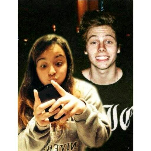 Dando gerra desde el 99.// Catalana de esas con sangre Malagueña.// ANDALUCIA SEÑORES!♥ // elrubius mi puto idolo. 31/03/14 – 13/03/14 GRACIAS EUROCLUB!-♪
