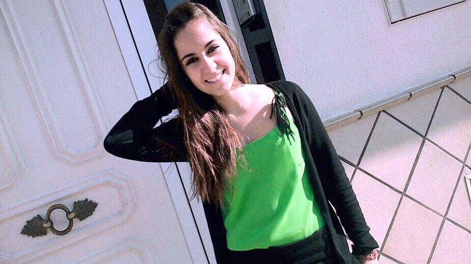 Sempre amb un sonriure en la boca • valenciana i coferera fins la mort  • arriba la nit Txarango • Orgullosa de la meua terra. •