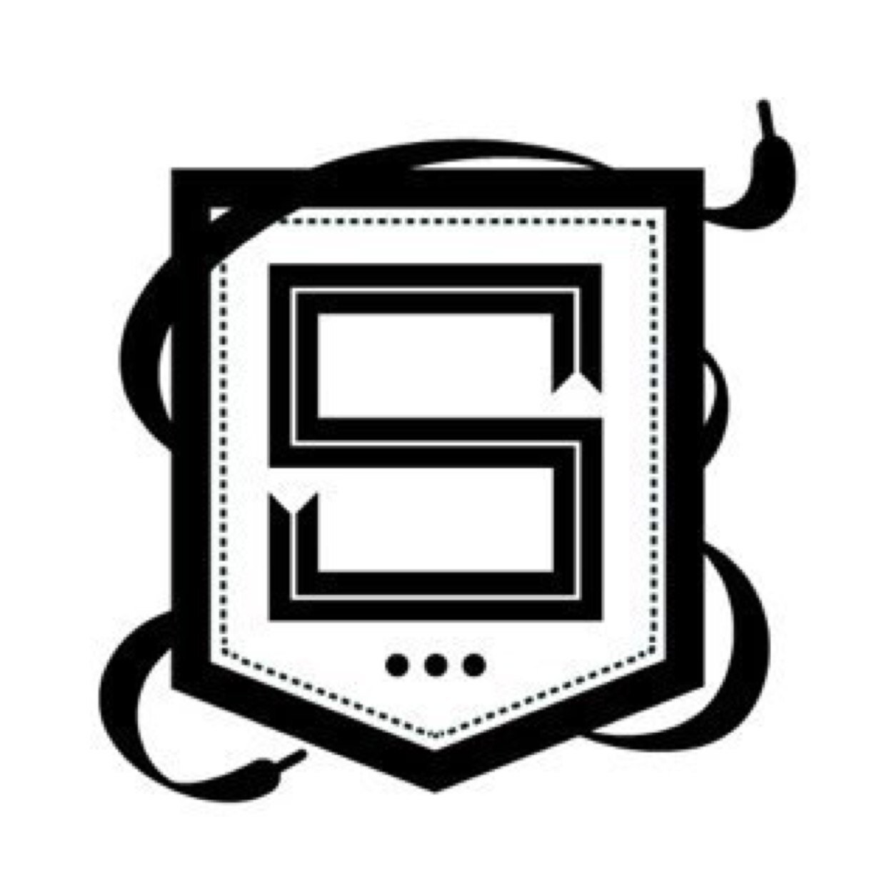 The Official Shoe+Topia Team - @SNKRFND • @DJHeatLive • @NickyChulo • Moving Sneaker Culture forward since 2010. #TheShoeTopia