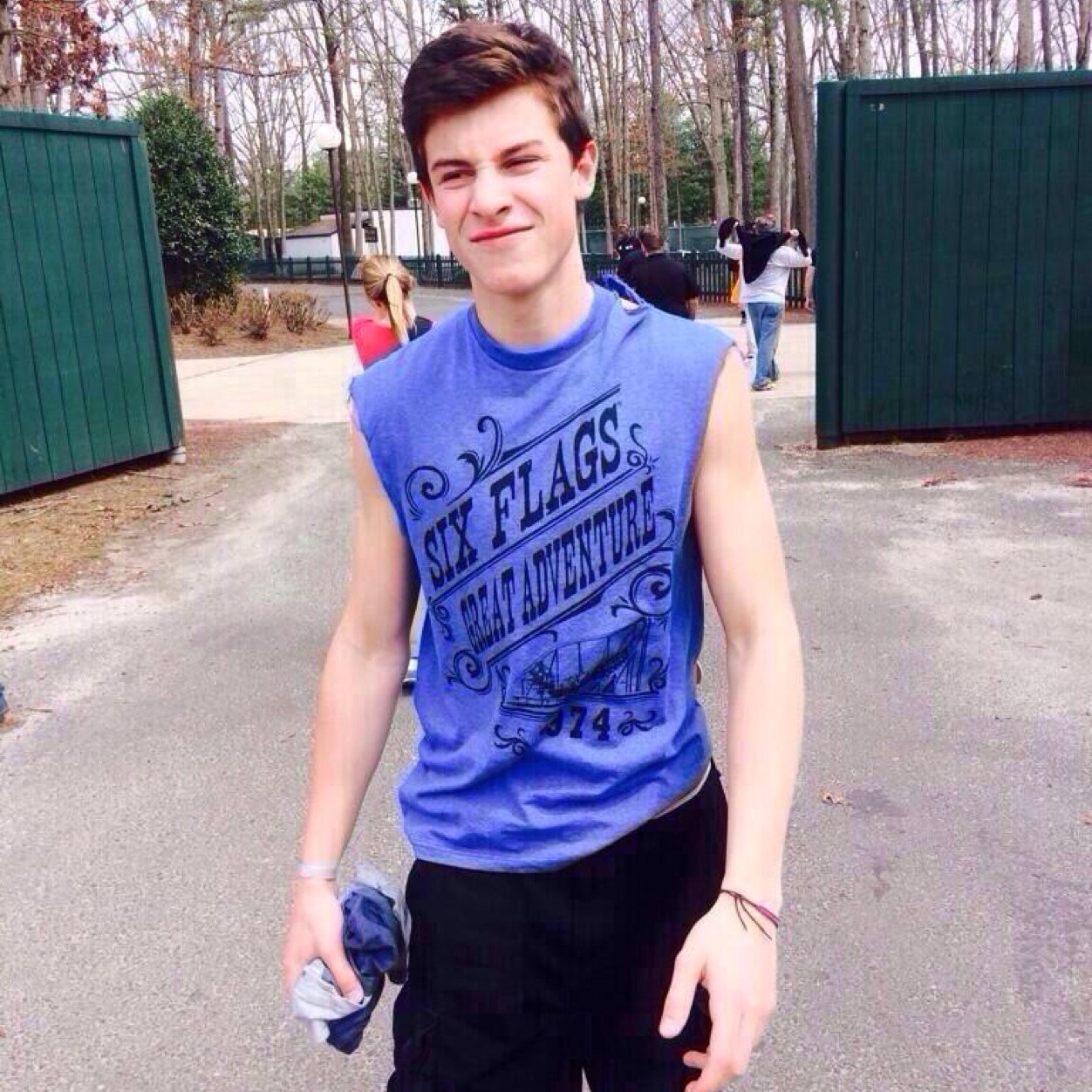 follow @akataylorcaniff