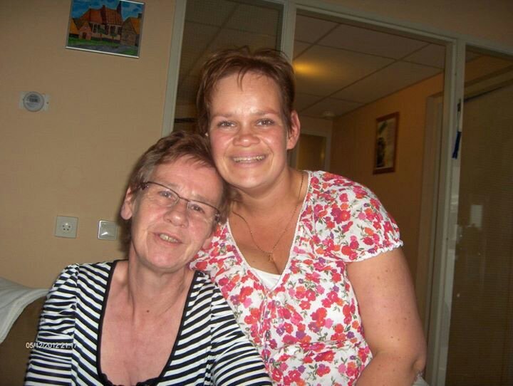 mama van 3 mooie kinderen-levensgenieter-happy met hubbie - love to run.