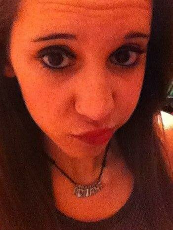 Adriana22102287's profile picture. sonrreir, como proposito de vida. Amante de la vida y de tu sonrrisa. Tu? mi puñetera debilidad