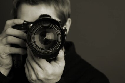 Fotografo especializado en el desnudo artístico femenino. Soy un profesional freelance, me gusta ser cercano y respetuoso. Mi vida es la fotografía.