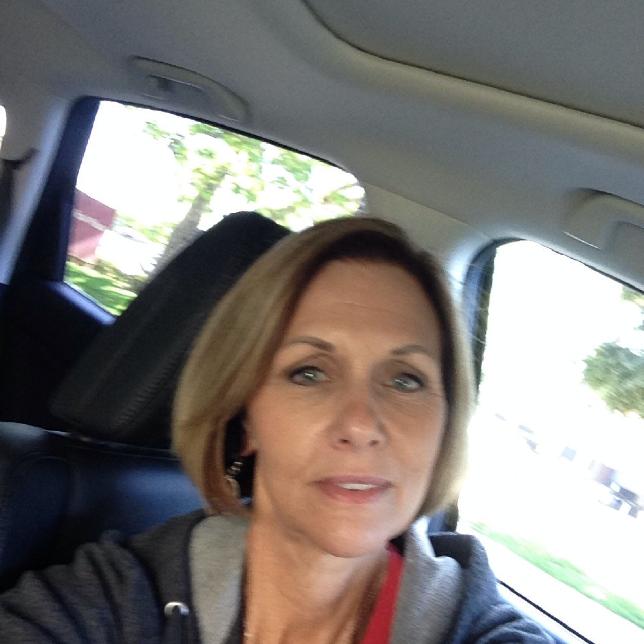 DebDlgale's profile picture. 