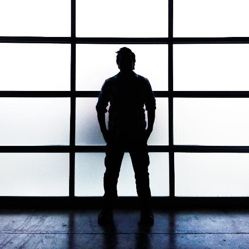 Director of Design & Photographer @ PlainJoe Studios. https://t.co/gXMAmI7YN0