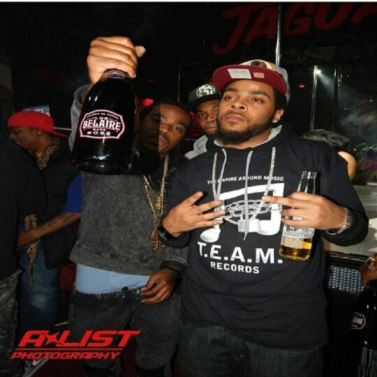 PROMOTER FOR BEEZY T.E.A.M RECORD ARTIST. GO FOLLOW HIS INSTAGRAM Beezy313 an his twitter @beezy313teamup. for booking contact the manager @teamgladiator