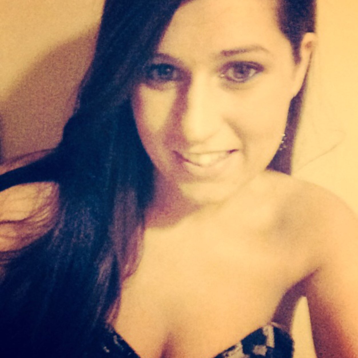 sarah_sarson's profile picture. There are only two ways to live your life. One is as though nothing is a miracle. The other is as though everything is a miracle.
Albert Einstein