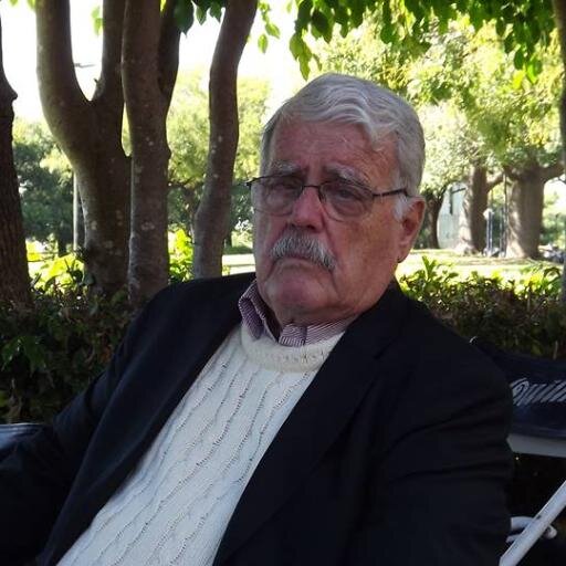 Doctor rosarino, Urólogo, Médico Cirujano, especialista en Cáncer de Próstata. M.P. Nº 3261-52/0009
Sígame en Facebook: http://t.co/c4LRoSO9j5