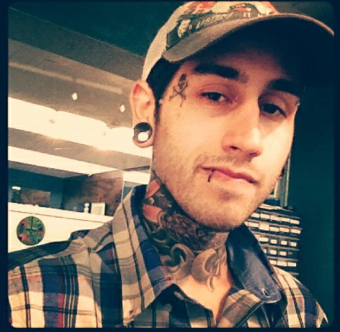 I need one design of a tatto with two or three roses for the arm. Thank you :)