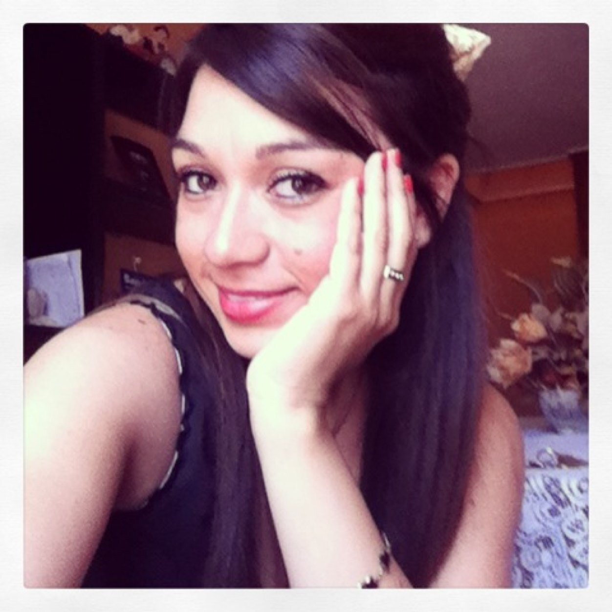 Tengo 26 añitoss  :)
Ingeniera en Recursos Humanos.... ♥