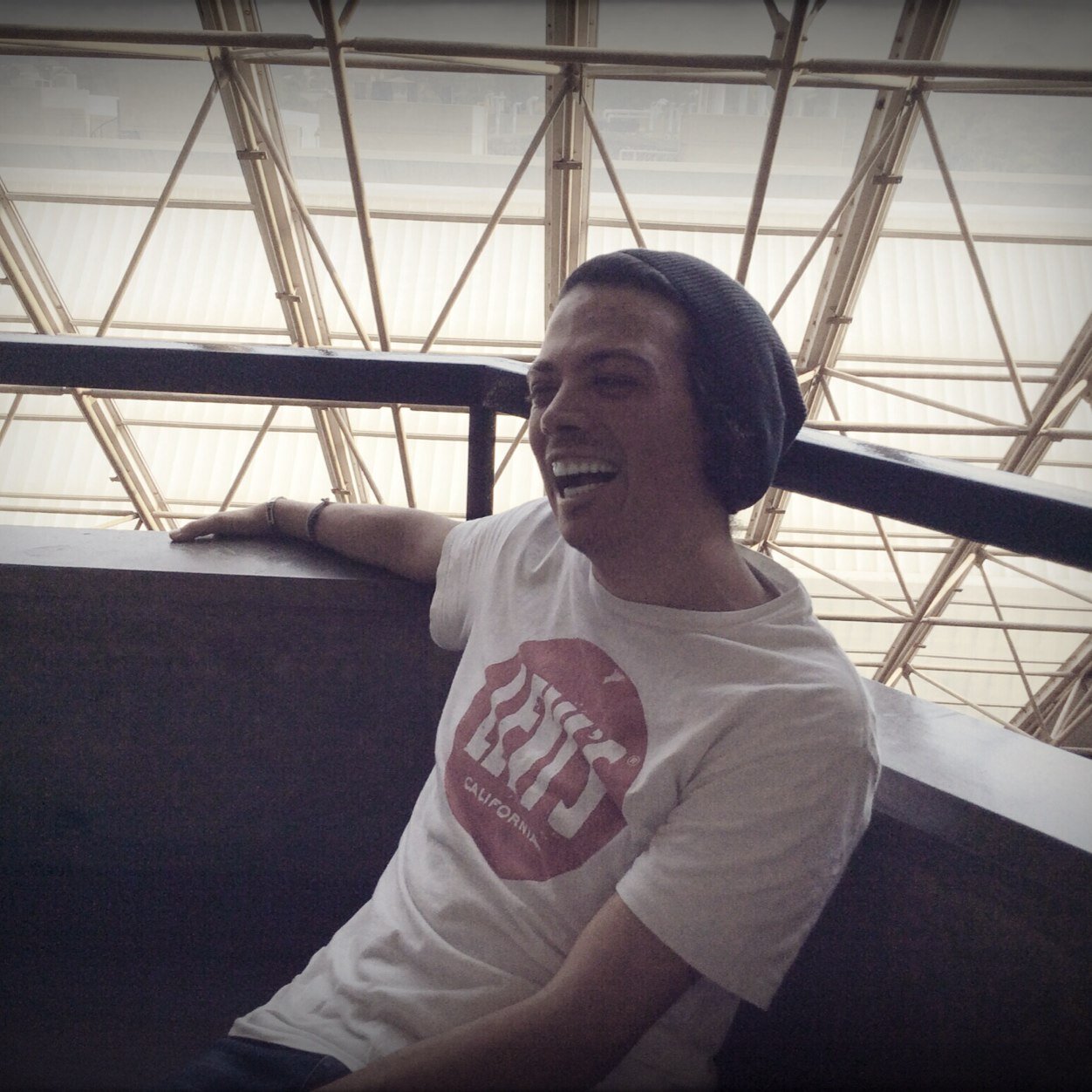 A Student Journalist. Love football. Love music. Love life. (My views are my own, k?!)