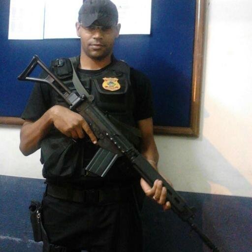 Agente de Segurança Prisional.  Grupo de Escolta Penitenciária.