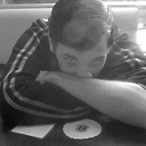 MCM_heel's profile picture. Loving, reading, drinking, writing, eating, thinking, artistic, cinephile soul... #mcm 🇭🇺 🚭🥃 🃏 📚 ✍🏻 💪 ⚕️