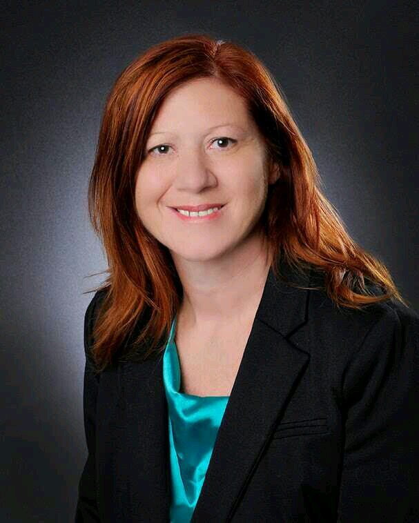 Wife, mother, dog lover and a REALTOR with Jeff Cook Real Estate.  
#sheliasmithhomes