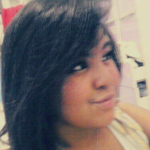 Antes de ferir um coração, certifique-se que você não está dentro dele.
♥ ✌