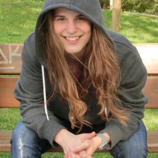 cicpina's profile picture. 19 e chega