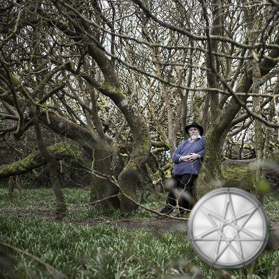 AlanMoonBear's profile picture. Druid, Bard, Rational Mystic - member of British Druid Order and Reformed Druids of Gaia and Knight Templar - this is @alanjonesUK's esoteric profile.