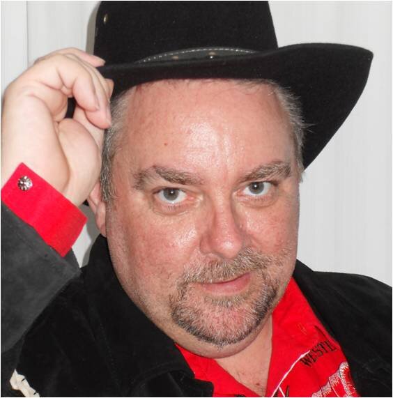 Way Down Country is now a weekly show every Wednesday 7 - 8pm (UK time) Tune in at http://t.co/VTHVr5vPlO Also find me on Facebook, feel free to get in touch.