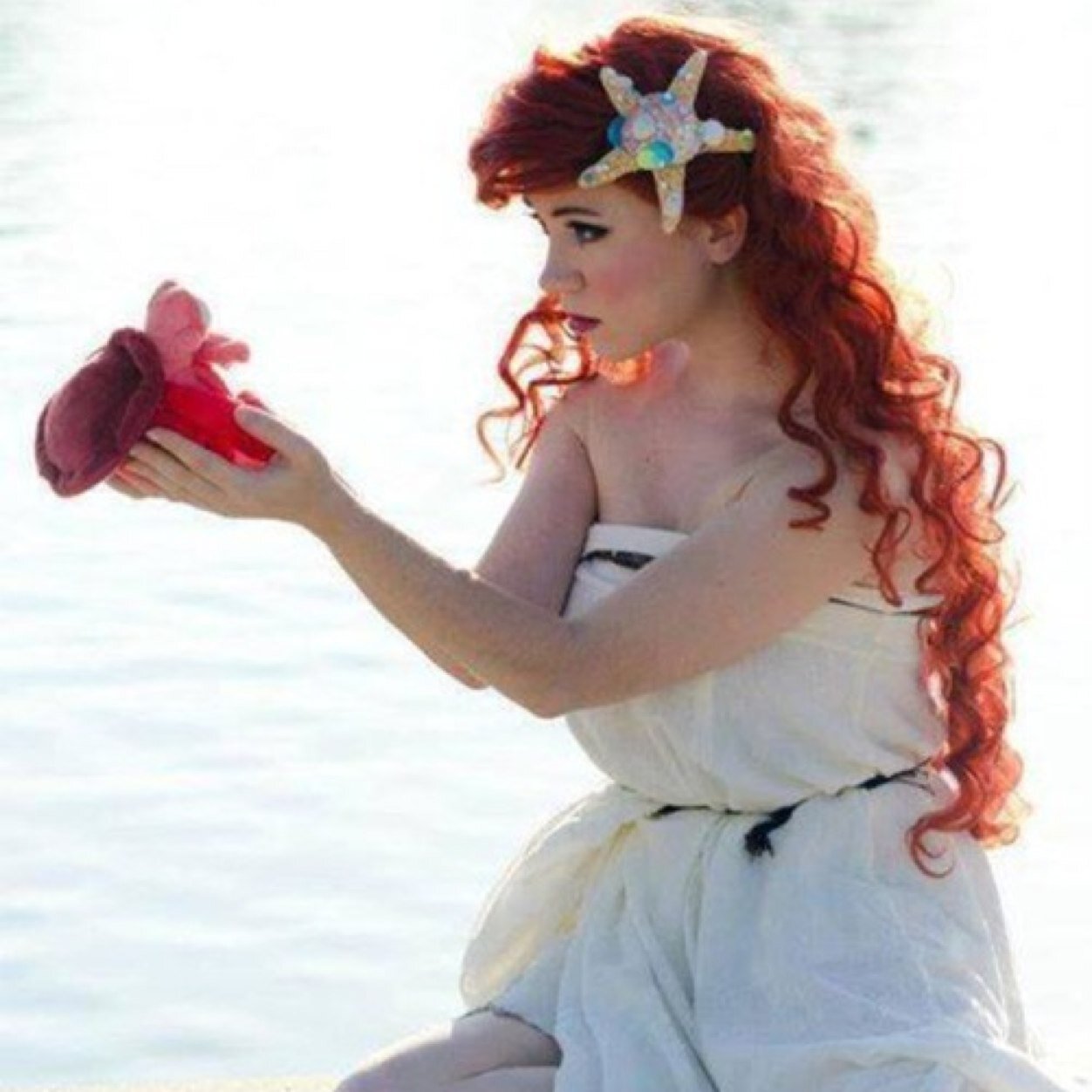 Little sister of Annie Cresta. Im a bit crazy. Single. RP