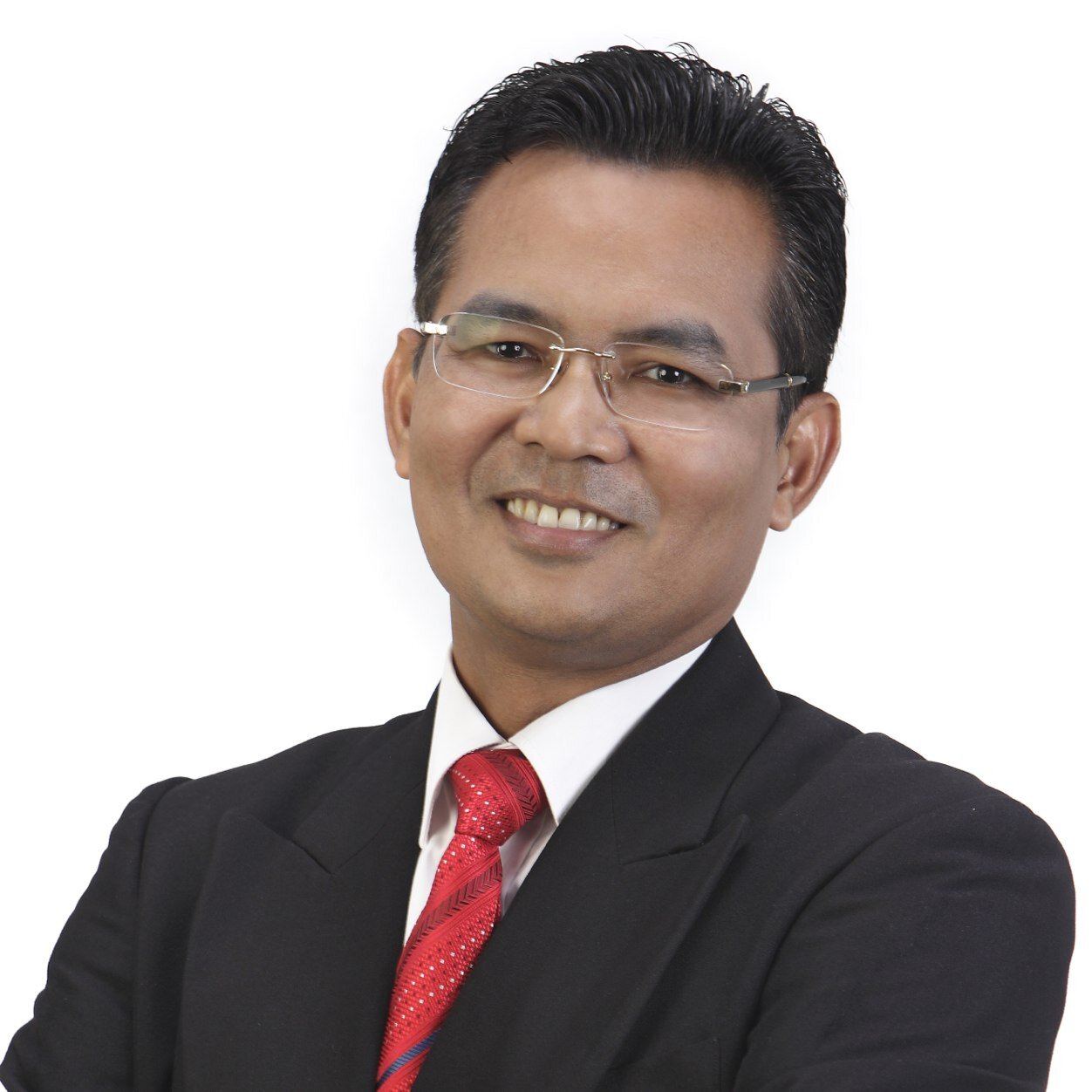 A Malaysian first. A lawyer by profession and a hiker by passion. Still learning the Sitar. Help, Inspire, Lead.