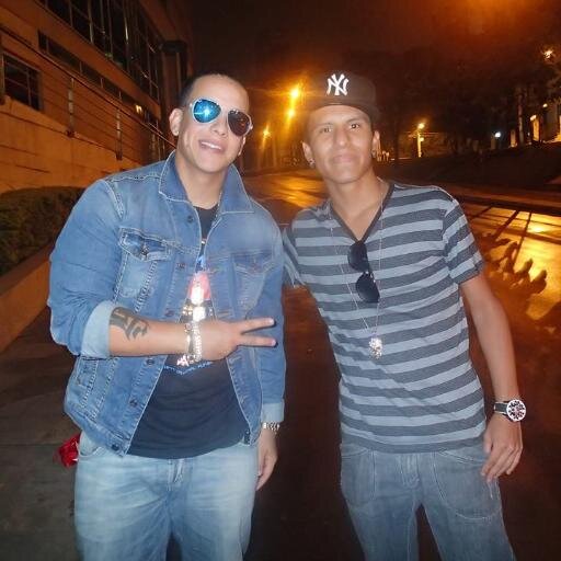 #Mi Idolo @daddy_yankee #KingDaddy #DY #El Maximo Lider #Colombia ♥ #Chile ♥ #Ecuador ♥ #Peru ♥