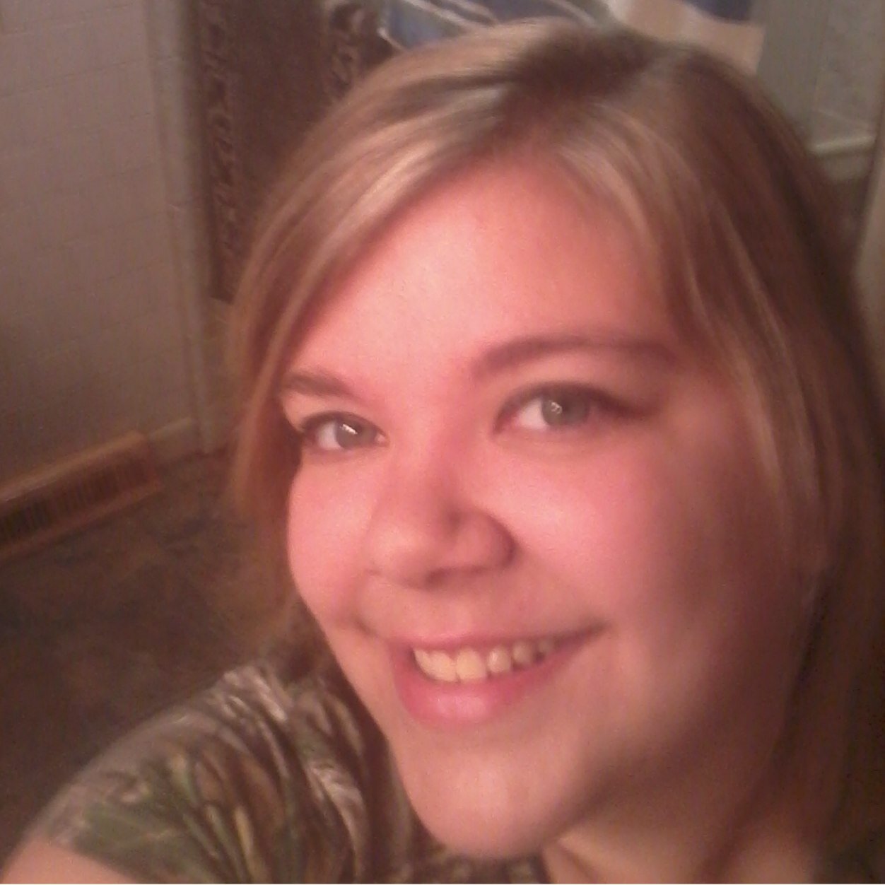 Chelsea_UNIfan's profile picture. I am fiercely independent but I'm also terrified of being alone.