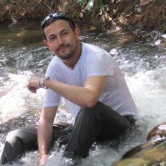 Fanatico del rock, el cine, el arte y tecnología.Trinando con Ironía y mucho sarcasmo.