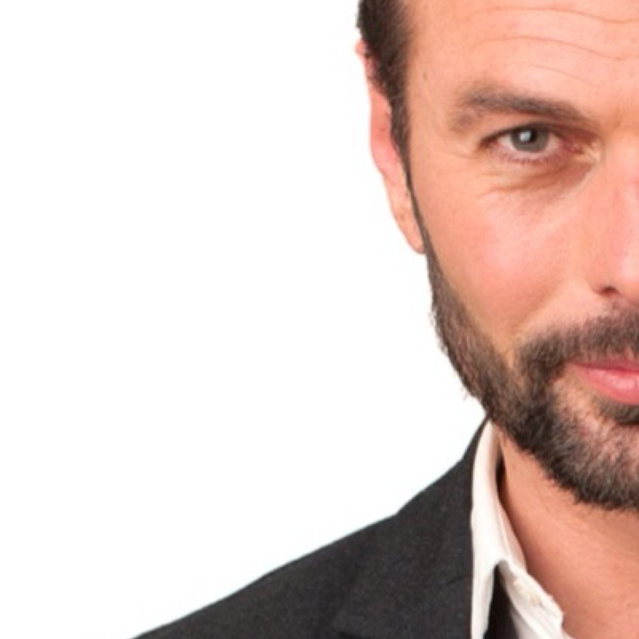 Daniel Emilio Baldock is an Anglo-Ciocarian Actor and writer, who was born in the bustling city of London before moving to Italy as a schoolboy.